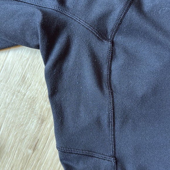 Lululemon It’s Rulu Half Zip Long Sleeved Running Shirt size 6 - Picture 8 of 9